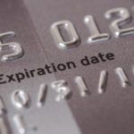 電気代を払っているクレジットカードの有効期限が更新になったら何か手続きは必要？